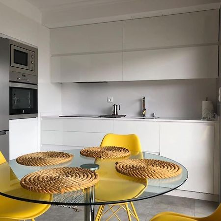 Piso En La Playa Apartment Ribeira Ngoại thất bức ảnh