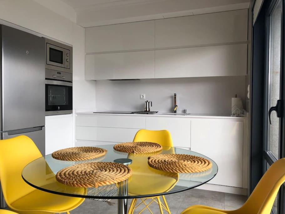Piso En La Playa Apartment Ribeira Ngoại thất bức ảnh
