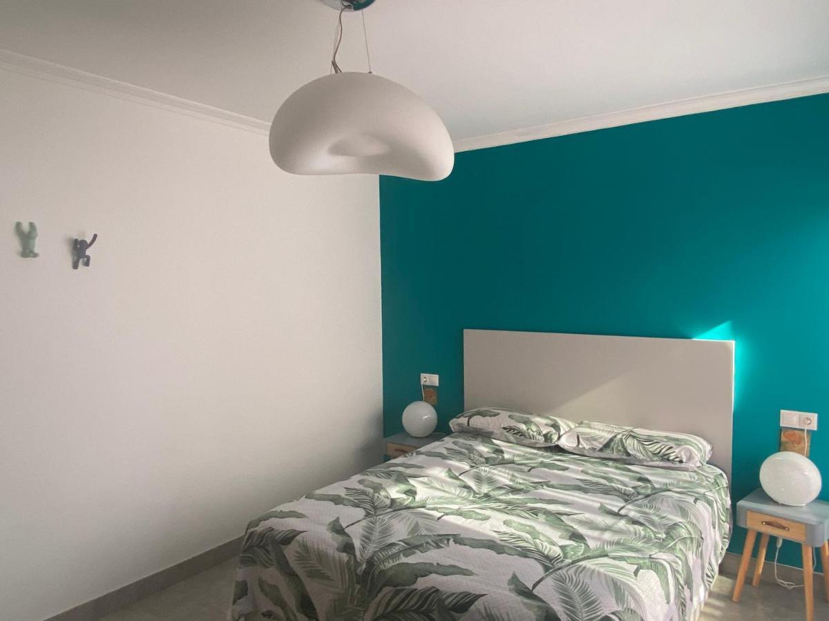 Piso En La Playa Apartment Ribeira Ngoại thất bức ảnh
