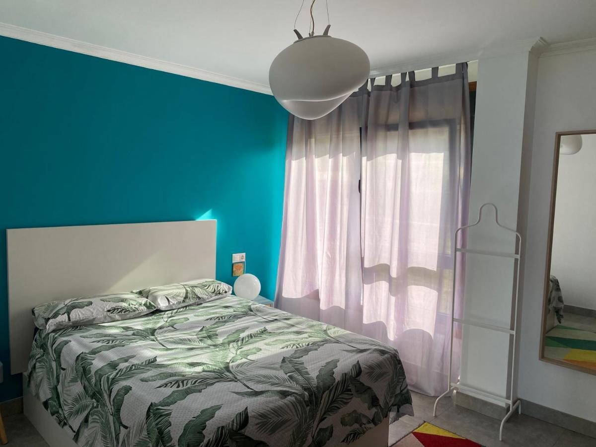 Piso En La Playa Apartment Ribeira Ngoại thất bức ảnh